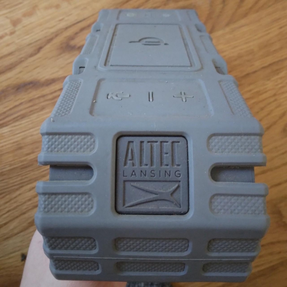altec lansing life jacket bluetooth speaker - Picture 2 of 6